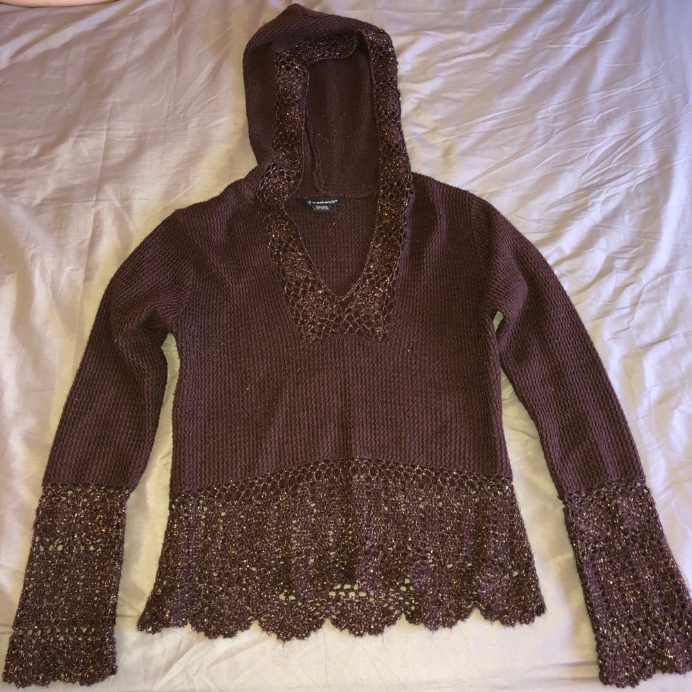 52 Weekends Hooded Cropped Sweater
